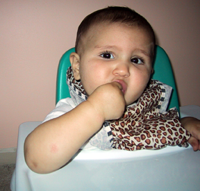 Josie eats tomato